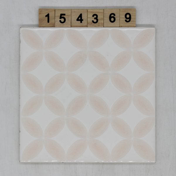 V&B Villeroy und Boch Dekor Farbe ‚Blätter weiß/rosa‘ 15x15cm<!---154369--->