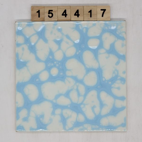 V&B Villeroy und Boch Farbe hellblau/weiß geflammt 15x15cm<!---154417--->